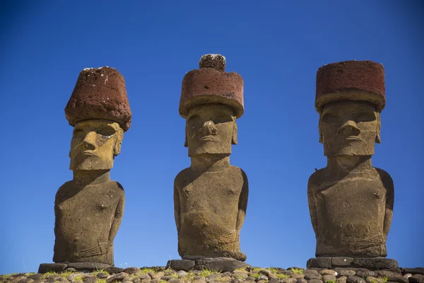 Moais em Ahu Tongariki — Fotografia de Stock