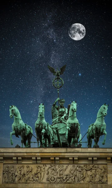 Brandenburg portão noite . — Fotografia de Stock