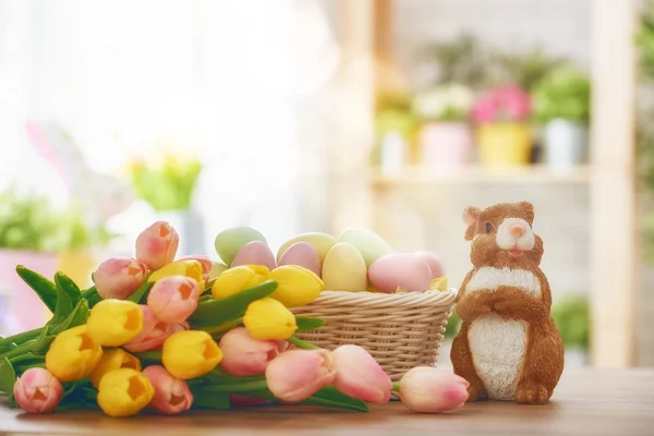 Decoración de Pascua con conejo — Foto de Stock