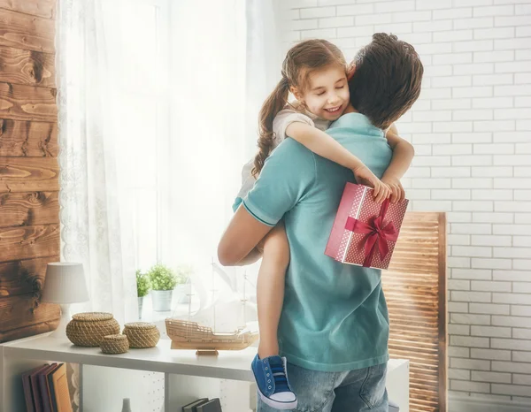 Padre y su hija — Foto de Stock