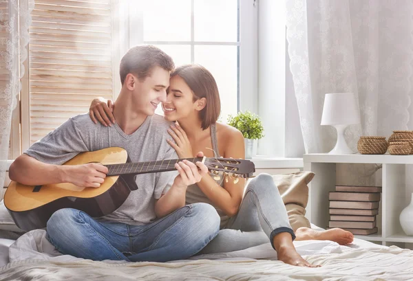 Birbirine aşık çift