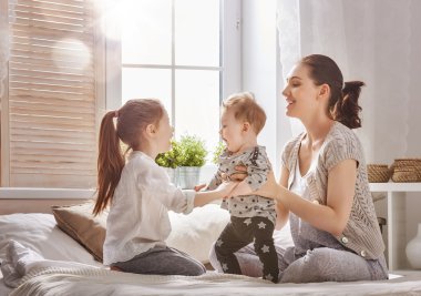 mutlu sevgi dolu aile