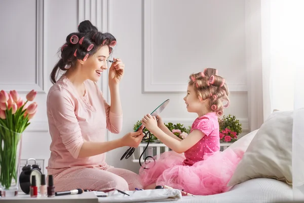 Família amorosa feliz — Fotografia de Stock