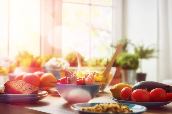 Alimentos saudáveis em casa — Fotografia de Stock
