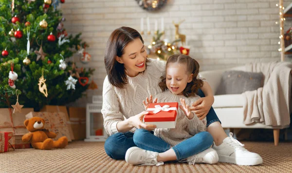 Feliz Natal Boas Festas Mãe Alegre Sua Linda Filha Menina — Fotografia de Stock