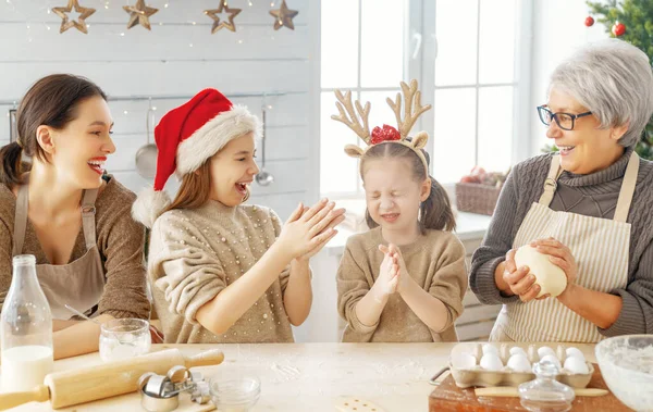 Feliz Navidad Felices Fiestas Preparación Familiar Comida Vacaciones Abuela Madre — Foto de Stock