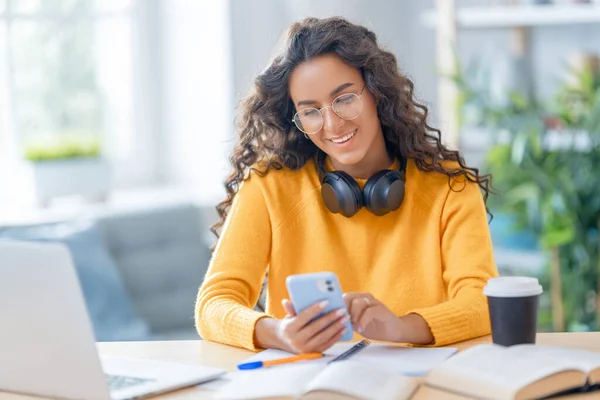 Glücklich Casual Schön Frau Working Home Office — Stockfoto