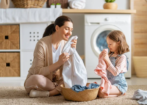 Beautiful Young Woman Child Girl Little Helper Having Fun Smiling — Stock Photo, Image