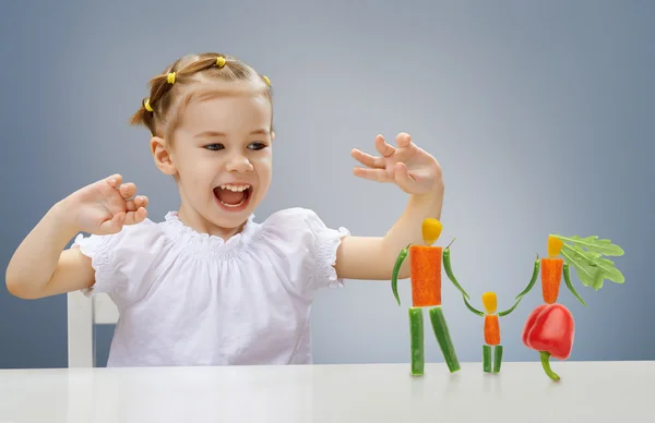 Comer fruta fresca — Fotografia de Stock