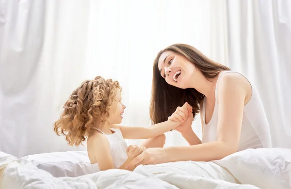 Familia feliz — Foto de Stock