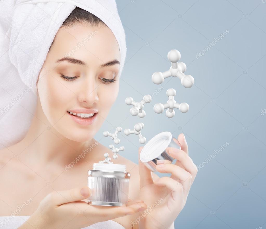 applying cosmetic cream