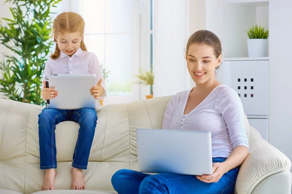 Familia feliz — Foto de Stock