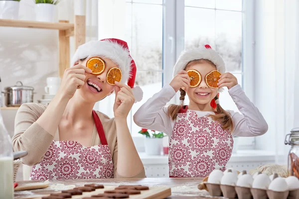 Cooking Christmas biscuits — Stock Photo, Image