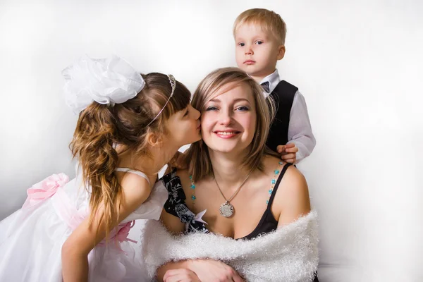 Küsse für die liebste und sanfte Mutter — Stockfoto