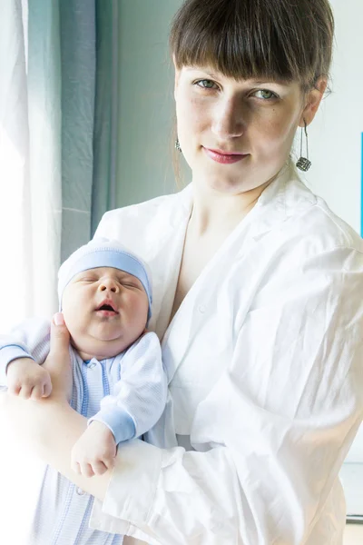 Mutter und Baby — Stockfoto