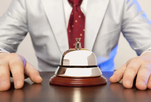 Dienst bell bij het hotel — Stockfoto