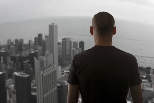 Men standing on the rooftop — Stock Photo, Image