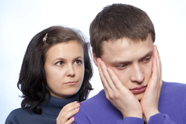 Pareja joven discutiendo — Foto de Stock