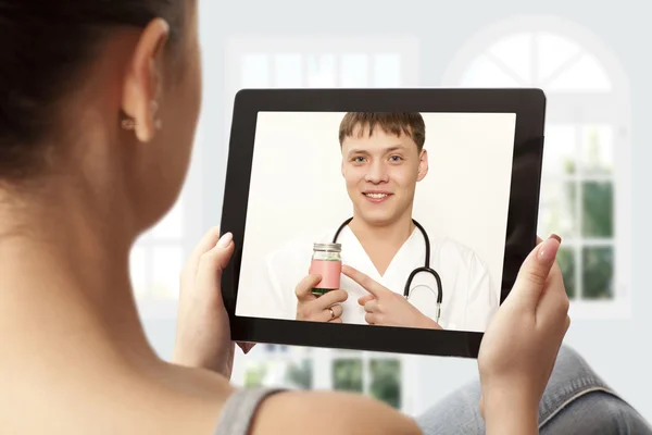 Video chat s lékařem — Stock fotografie