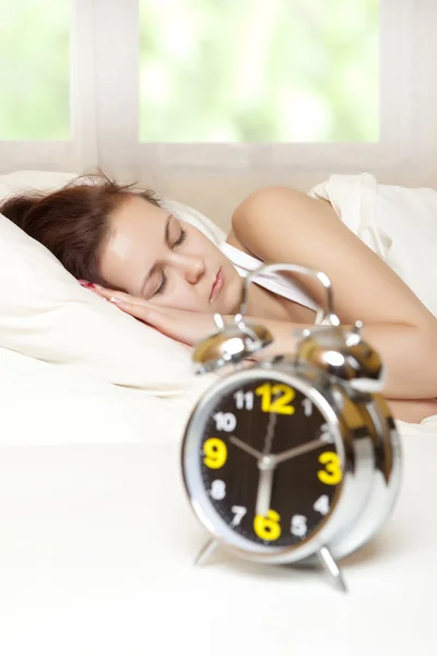 Woman sleeps in the bedroom — Stock Photo, Image