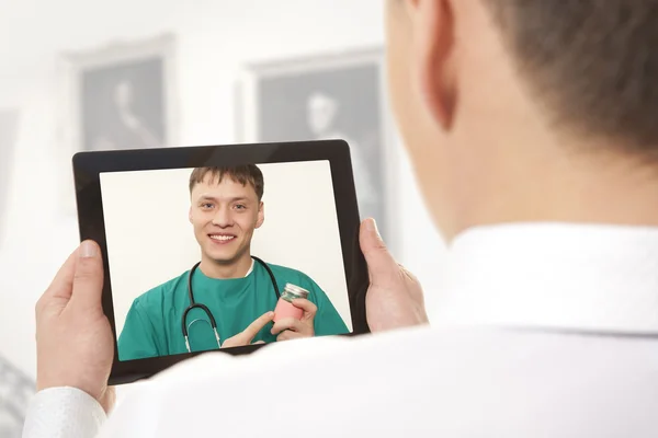 Chat de vídeo con el médico — Foto de Stock