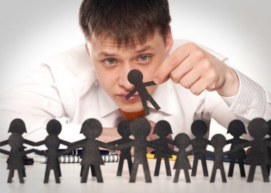 Patron insanlar görünüyor