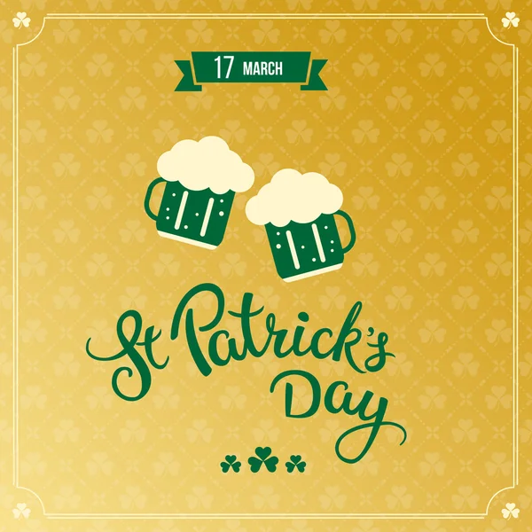 Bier, klaverblaadjes en origineel belettering St. Patricks Day — Stockvector