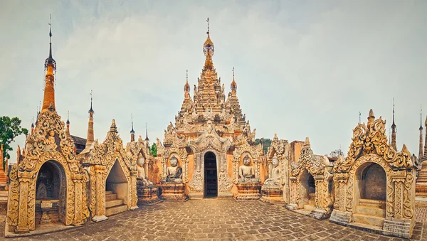 Тахаунг Мвето Пая в Санкаре. Мьянма. Панорама — стоковое фото