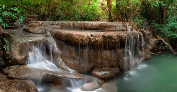 Gyönyörű Vízesés Erawan Nemzeti Park Kanchanaburi Tartomány Nyugat Thaiföldön Panoráma — Stock Fotó