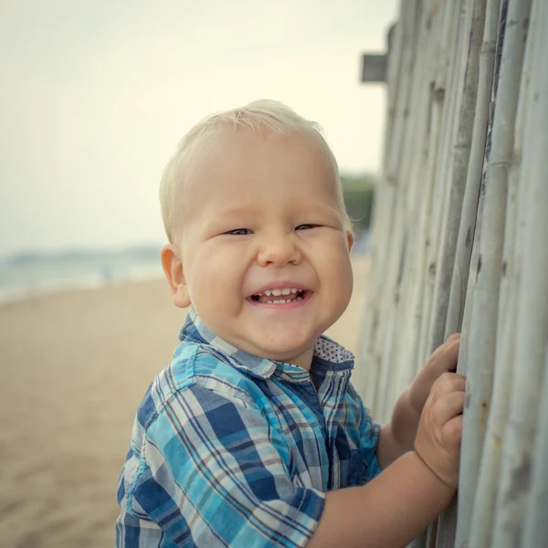 Bebis skrattande — Stockfoto