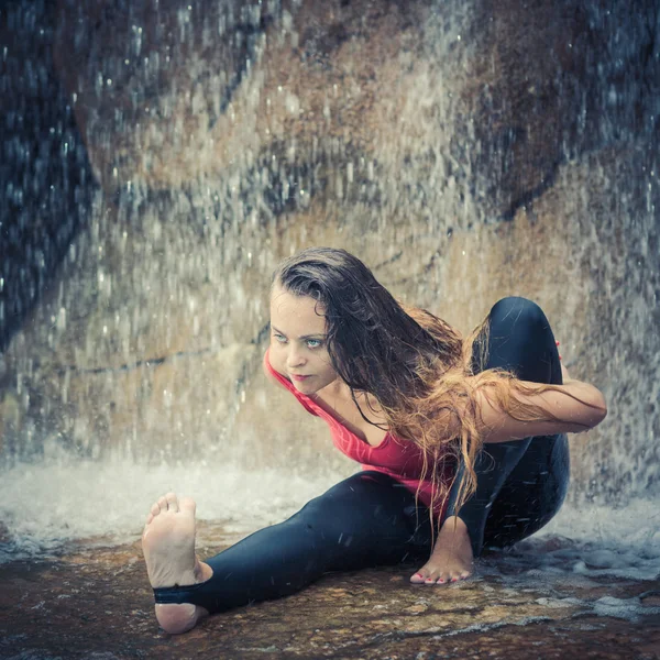 Marichyasana — Foto de Stock