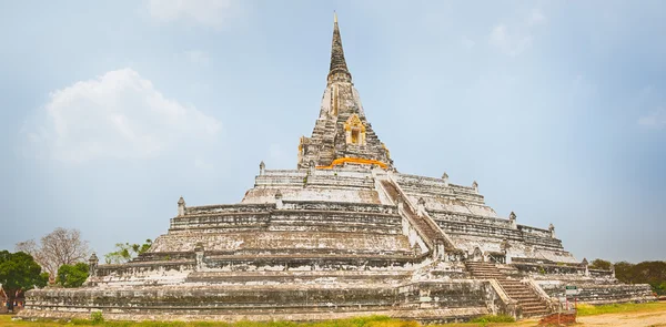 Wat Phu khao Thong — Stock Photo, Image