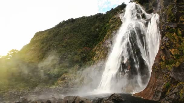 Vista sobre Lady Bowen Falls — Vídeo de Stock