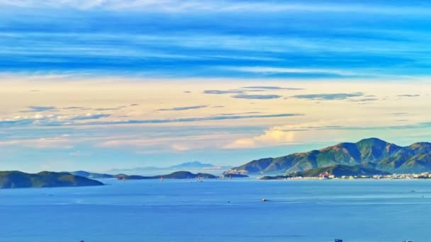 Napkelte felett timelapse Nha Trang-öböl — Stock videók