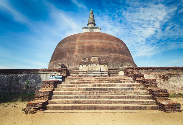 Rankoth Vehera. Polonnaruwa. Sri Lanka. — Foto de Stock