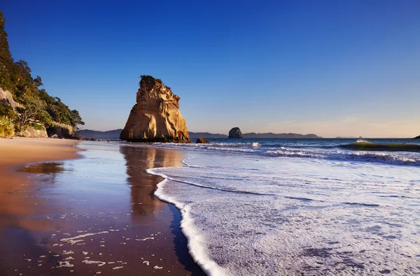 Kathedraal cove, Nieuw-Zeeland — Stockfoto