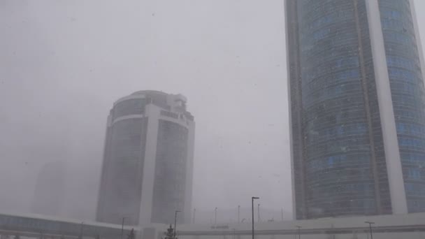 Sneeuw blizzard in Astana — Stockvideo