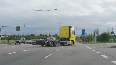 Traktör römork bir dönüm noktasında