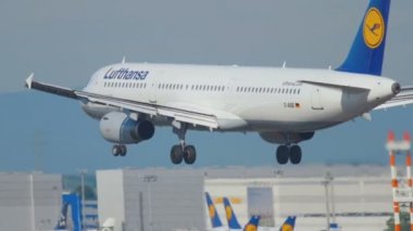 Airbus yaklaşıyor ve açılış 321