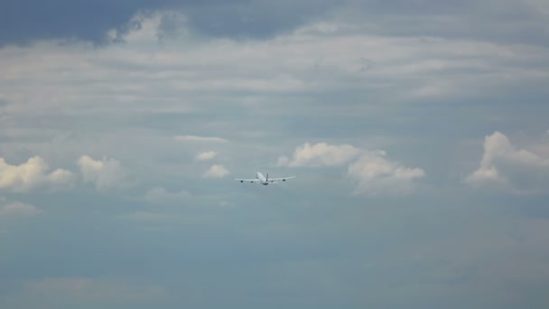 Airbus 340 take-off from Frankfurt — Stock Video