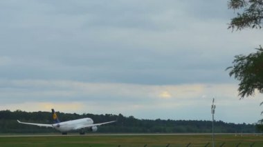 Kalkış Airbus 330 hızlandırmak ve