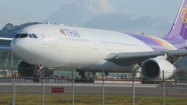 Uçak pist için Taksilemek