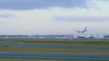 Lufthansa bölgesel Embraer açılış