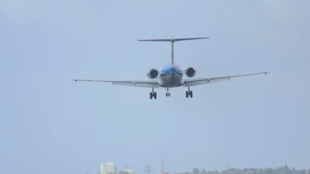 KLM Cityhopper Fokker 70 leszállás — Stock videók