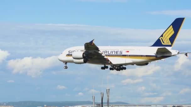 新加坡航空超大型客机着陆 — 图库视频影像