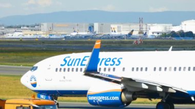 SunExpress Boeing 737 Taksilemek