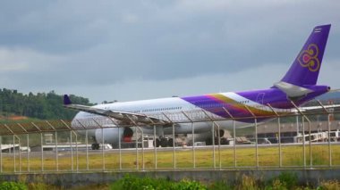 Uçak piste hızlandırmak