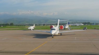 Uçak kalkış önce Taksilemek