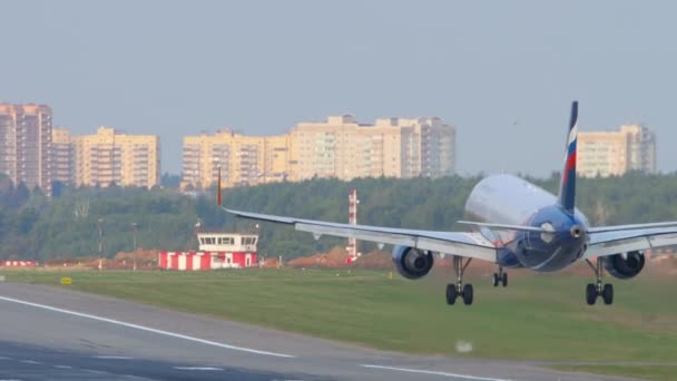 Lądowanie samolotu Airbus A320 — Wideo stockowe