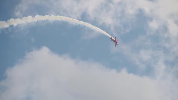 Wereldkampioen aerobatica — Stockvideo